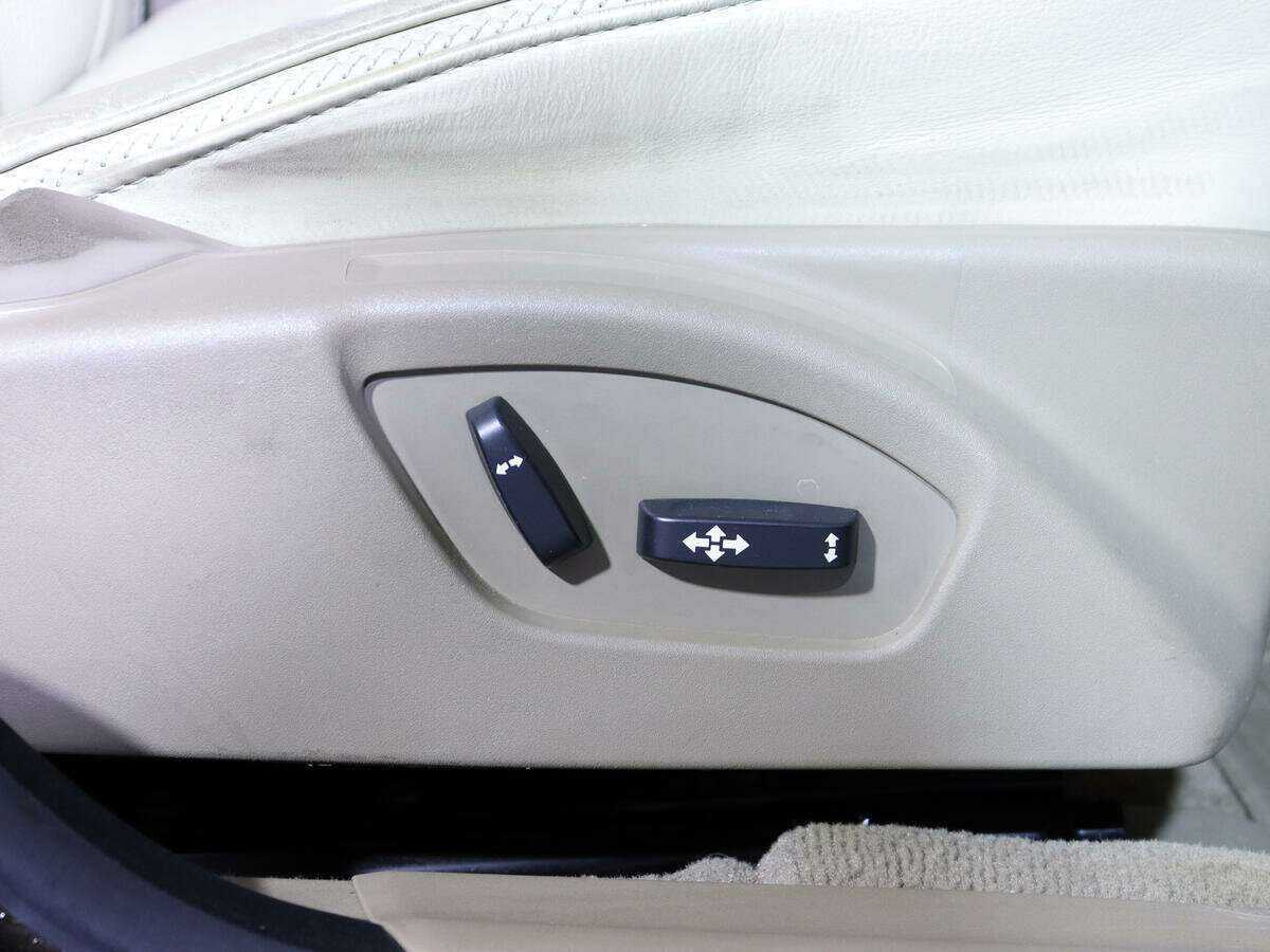 Volvo XC70, 2012 Фото №12