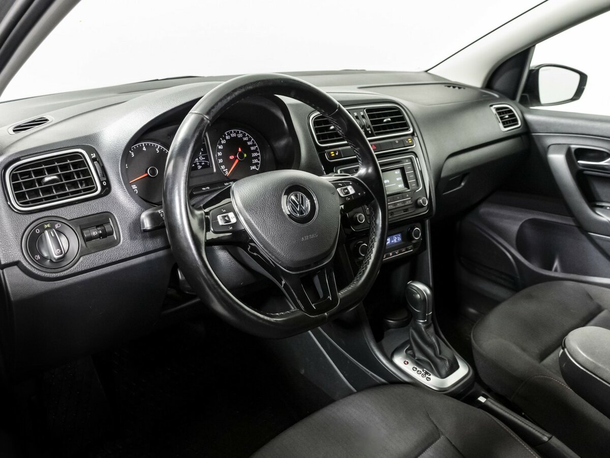 Volkswagen Polo V Рестайлинг, 2018 Фото №10