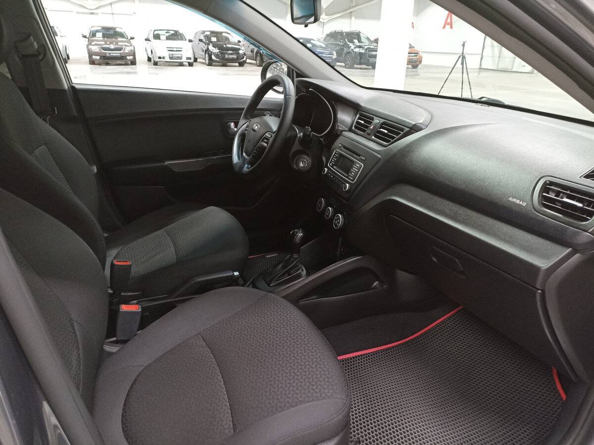 Kia Rio, 2016 Фото №11