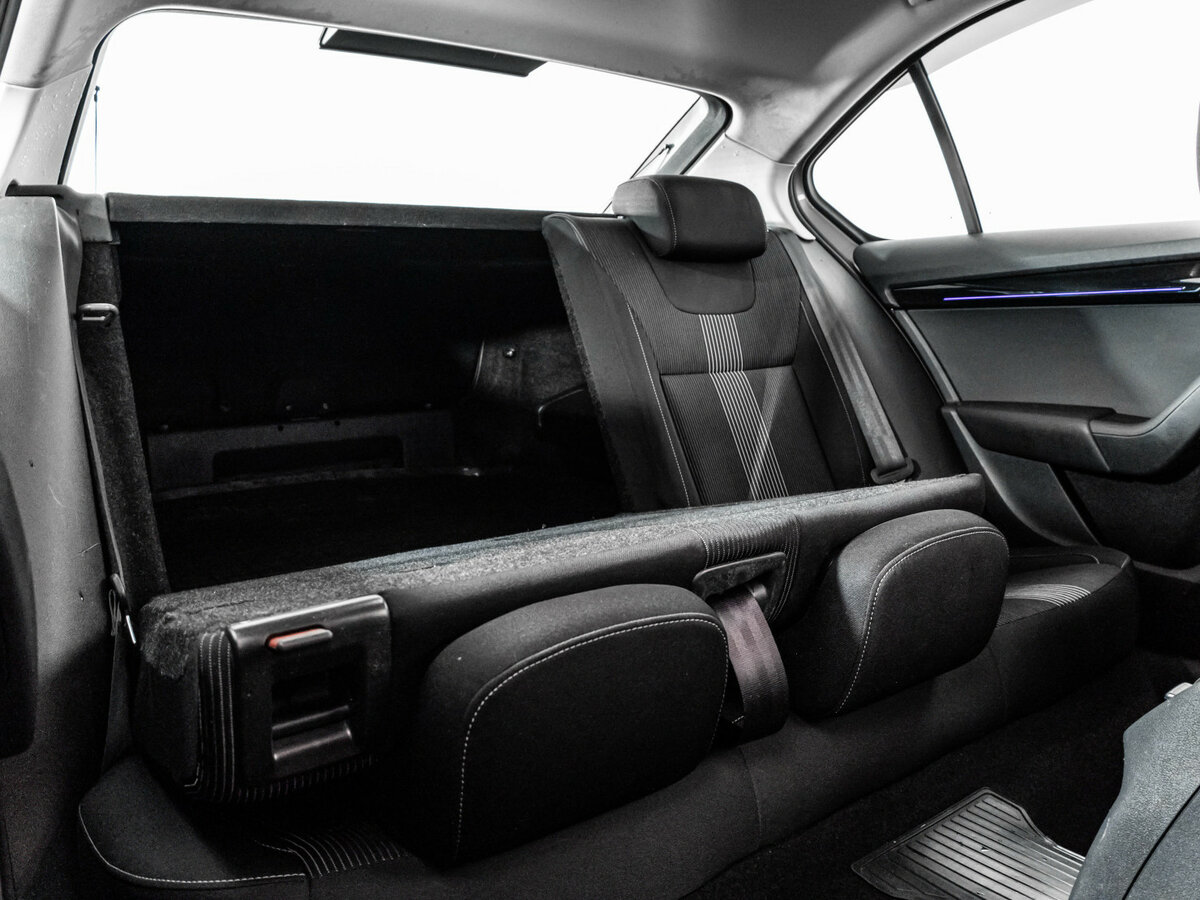 Skoda Octavia III (A7) Рестайлинг, 2019 Фото №19