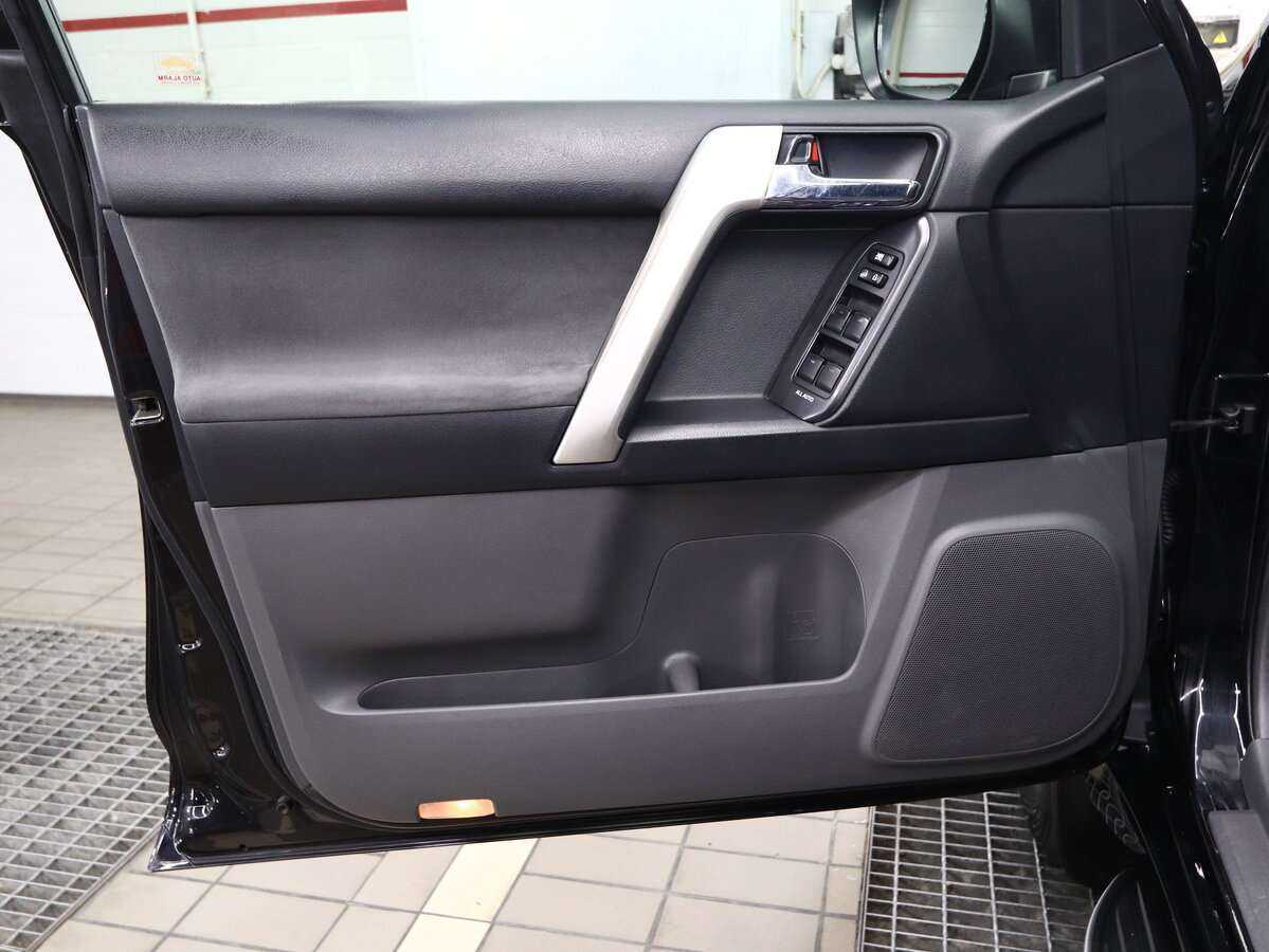 Toyota Land Cruiser Prado, 2013 Фото №14