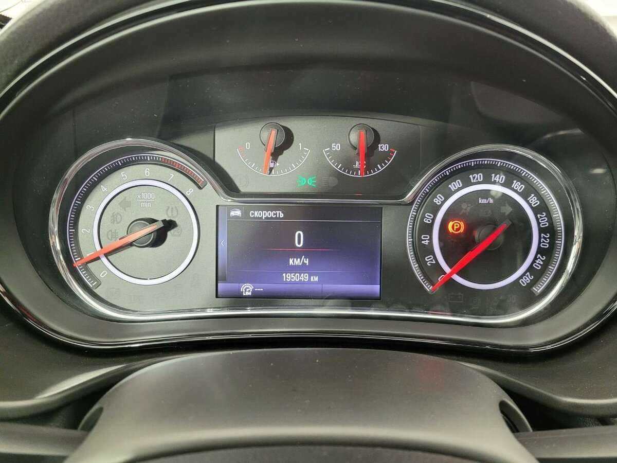 Opel Insignia, 2013 Фото №11