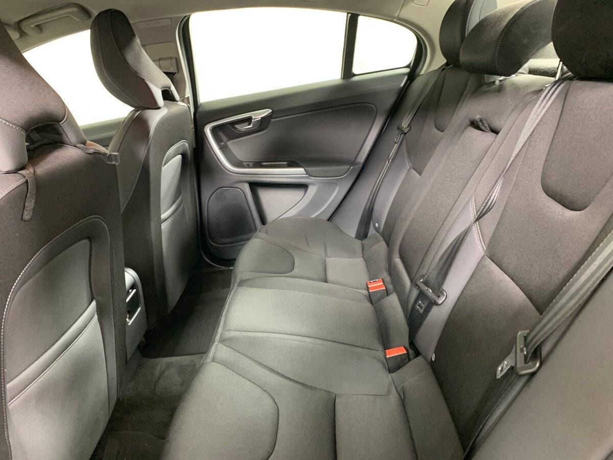 Volvo S60, 2014 Фото №18