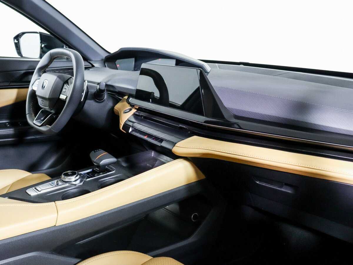 Changan UNI-V, 2023 Фото №6