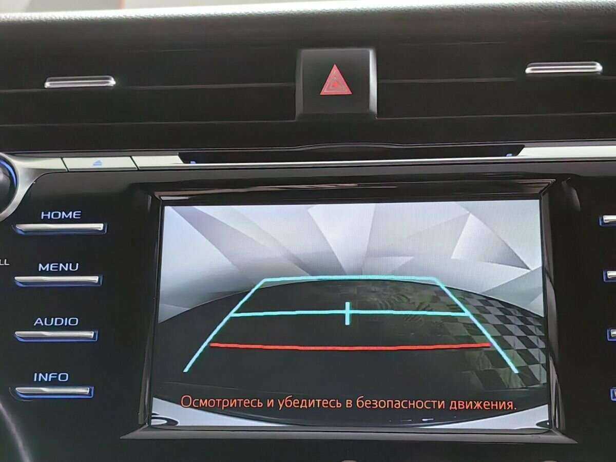 Toyota Camry, 2019 Фото №16