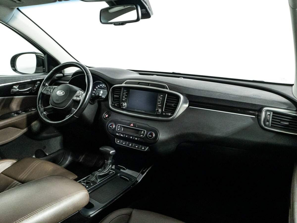 Kia Sorento, 2018 Фото №9
