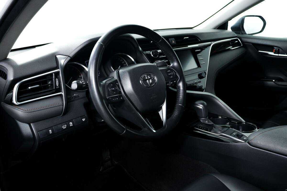 Toyota Camry, 2019 Фото №13