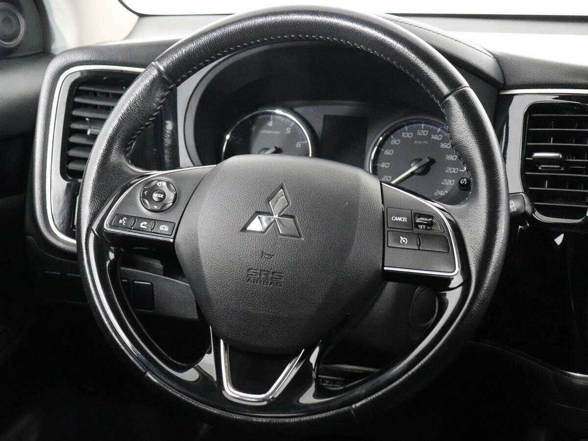 Mitsubishi Outlander, 2018 Фото №13