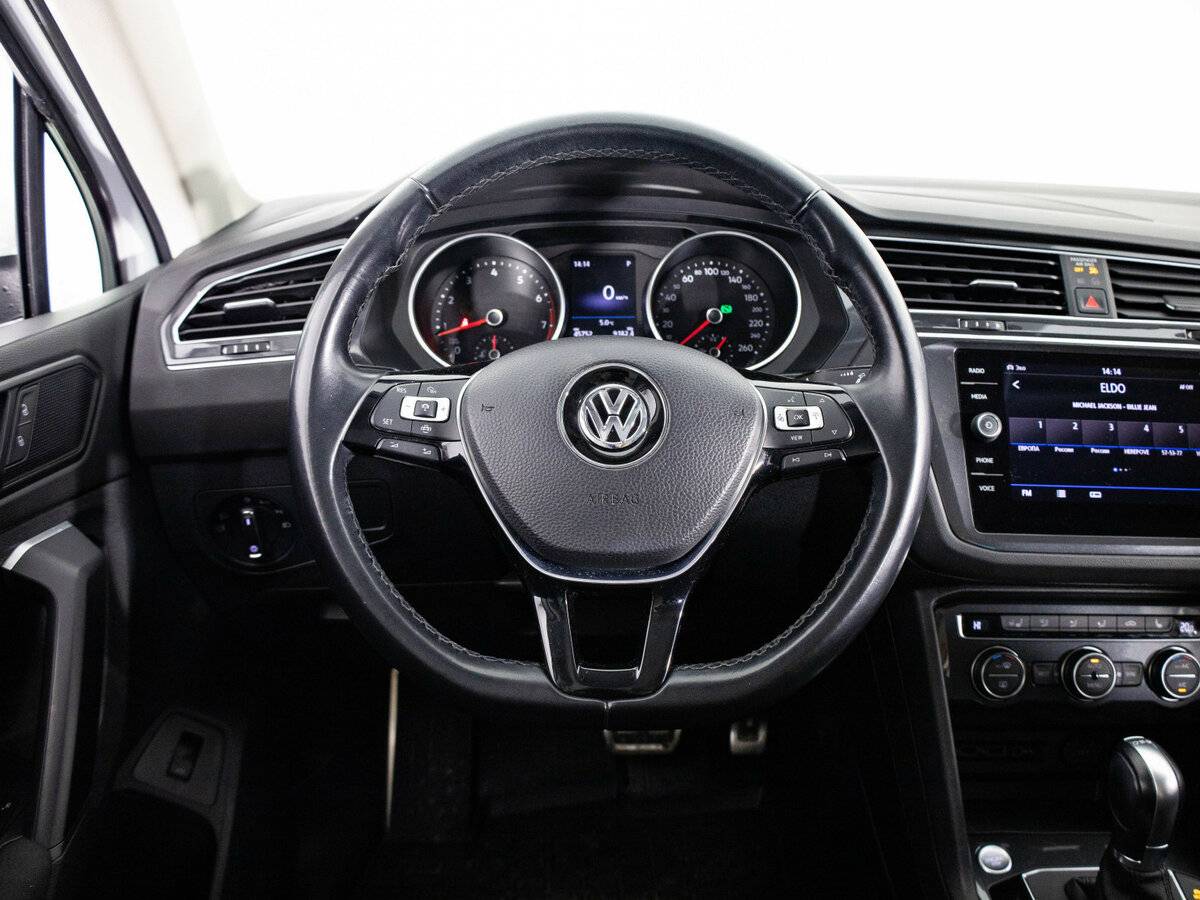 Volkswagen Tiguan II, 2018 Фото №10