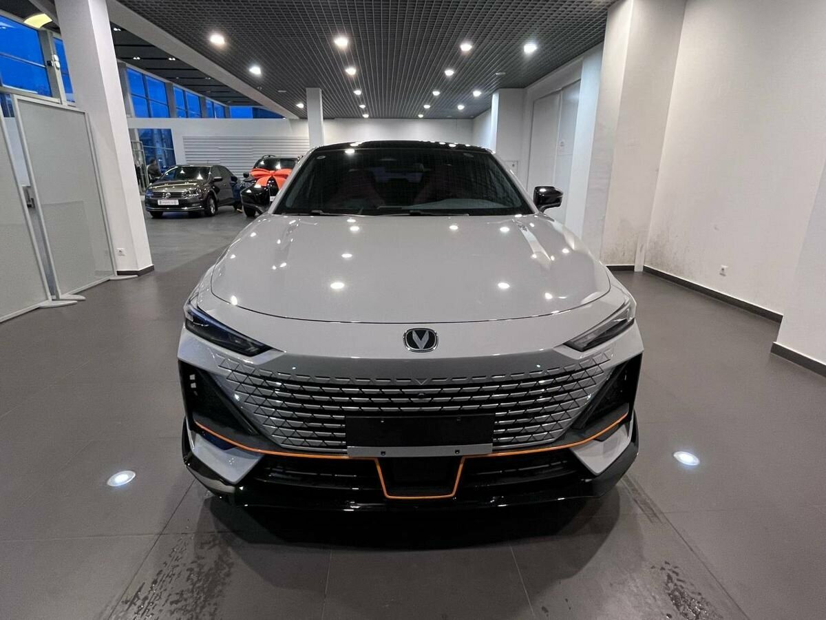 Changan UNI-V I, 2023 Фото №7