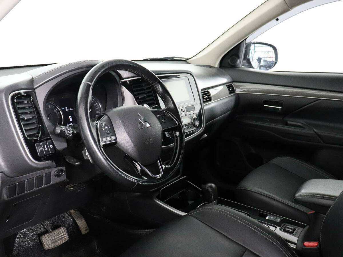 Mitsubishi Outlander, 2019 Фото №8