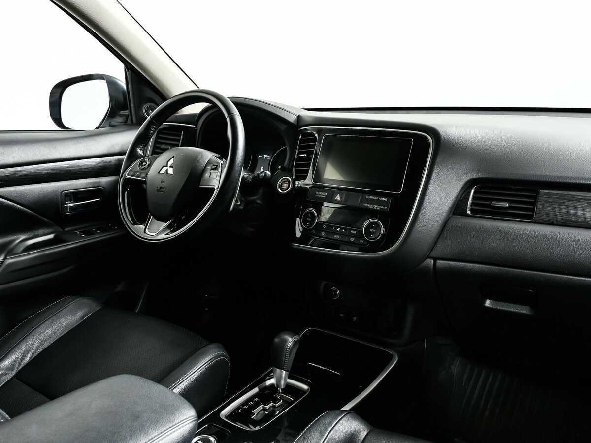 Mitsubishi Outlander, 2017 Фото №9
