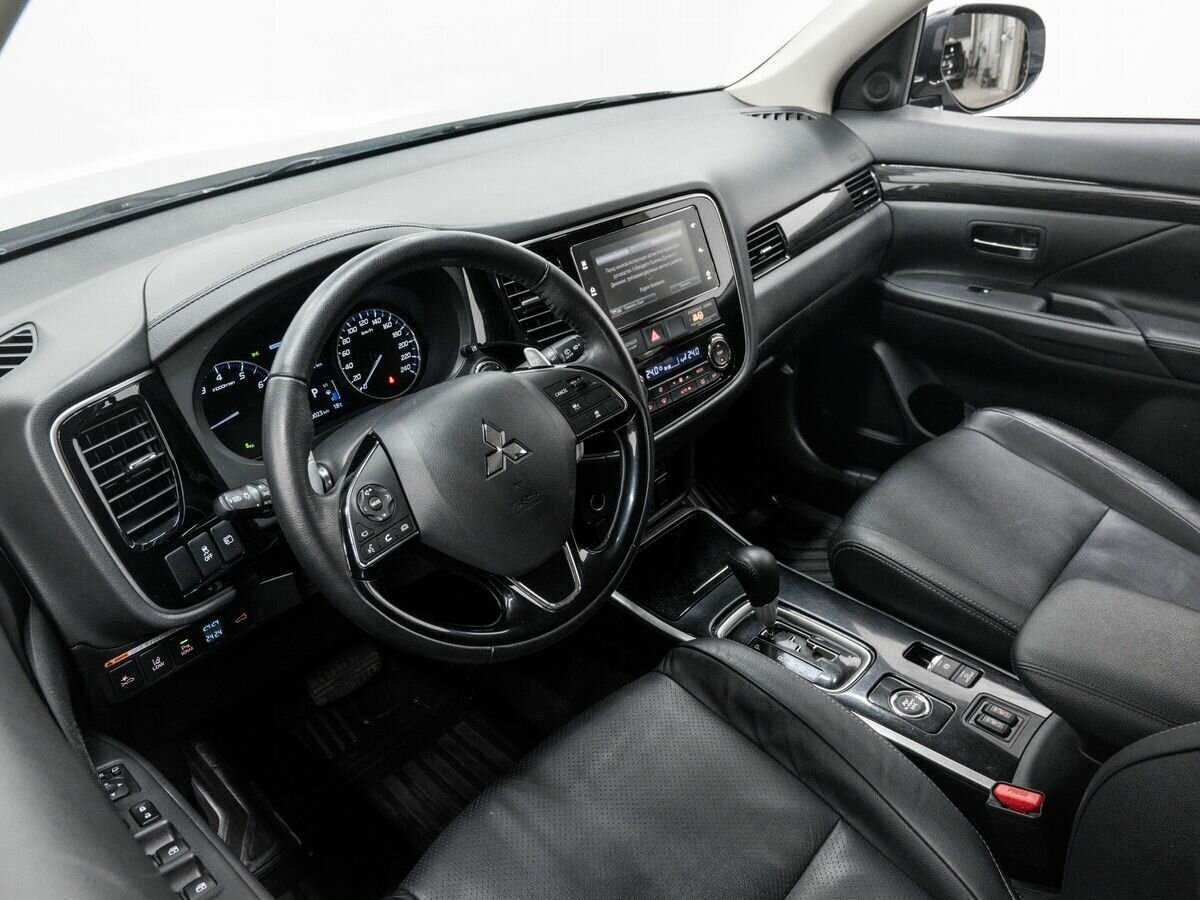 Mitsubishi Outlander, 2018 Фото №14