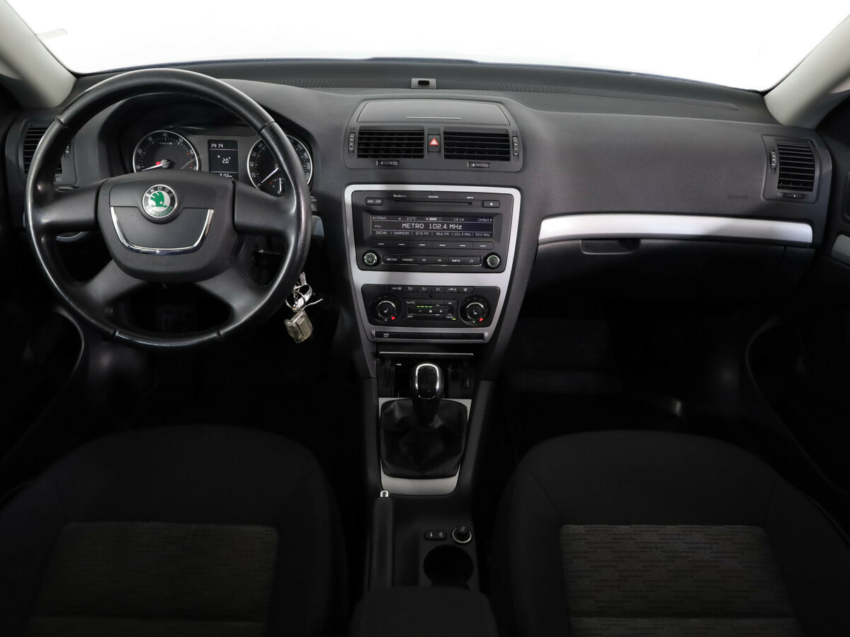 Skoda Octavia II (A5) Рестайлинг, 2012 Фото №7