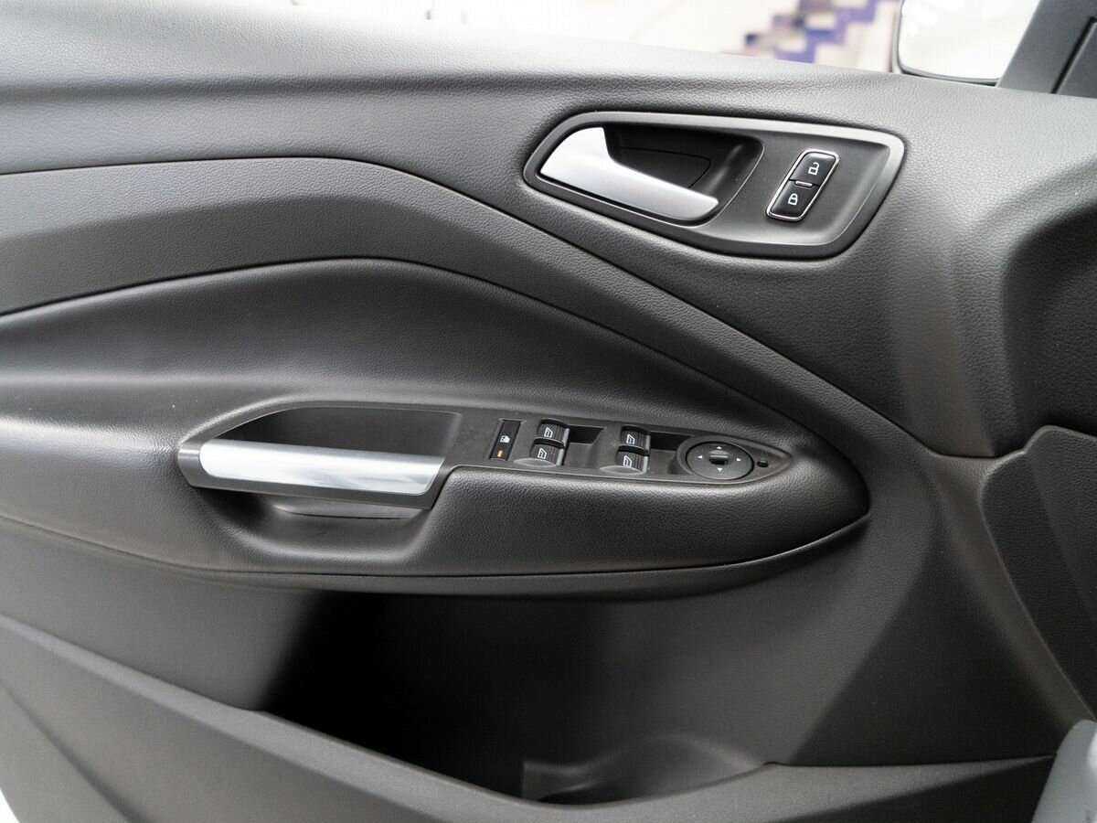 Ford Kuga, 2015 Фото №12