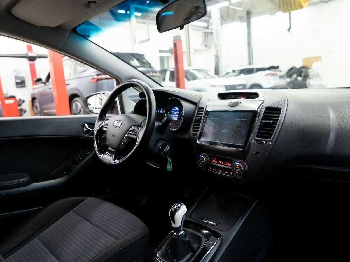 Kia Cerato, 2017 Фото №16