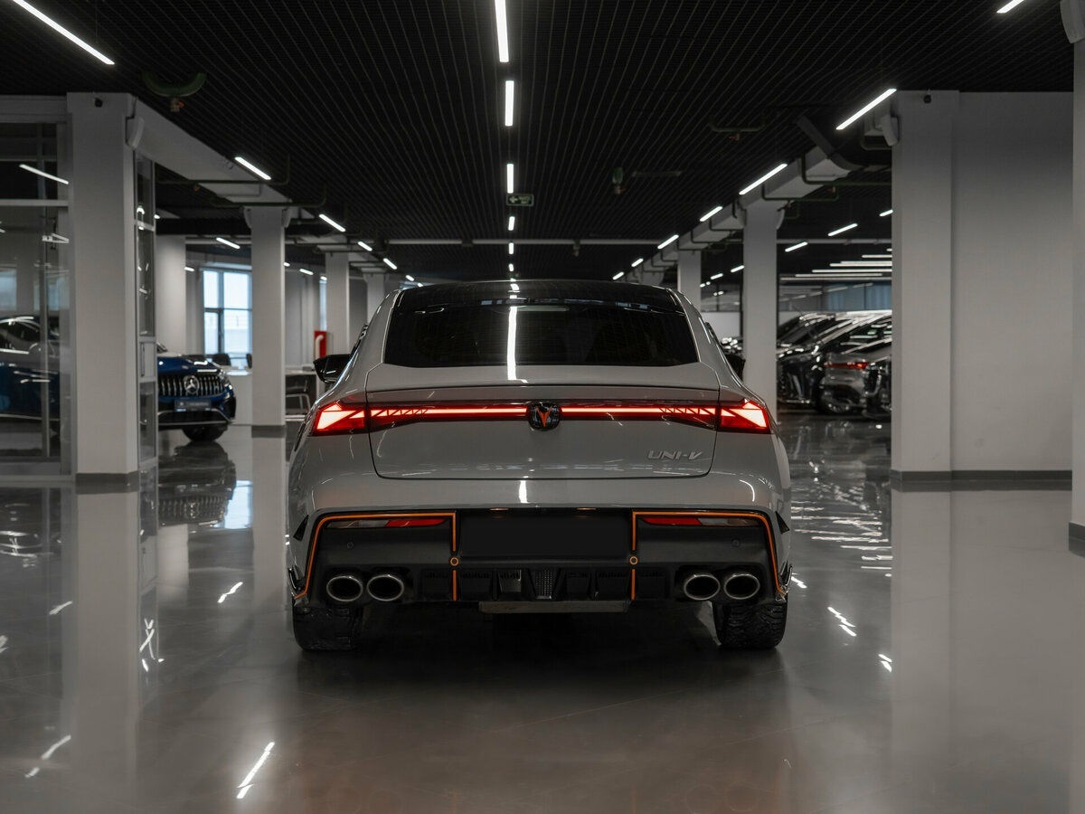 Changan UNI-V I, 2023 Фото №6