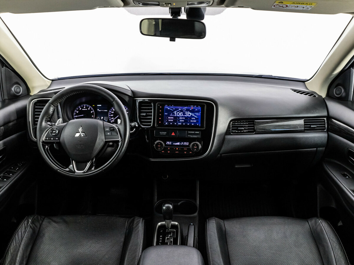 Mitsubishi Outlander III Рестайлинг 2, 2015 Фото №8