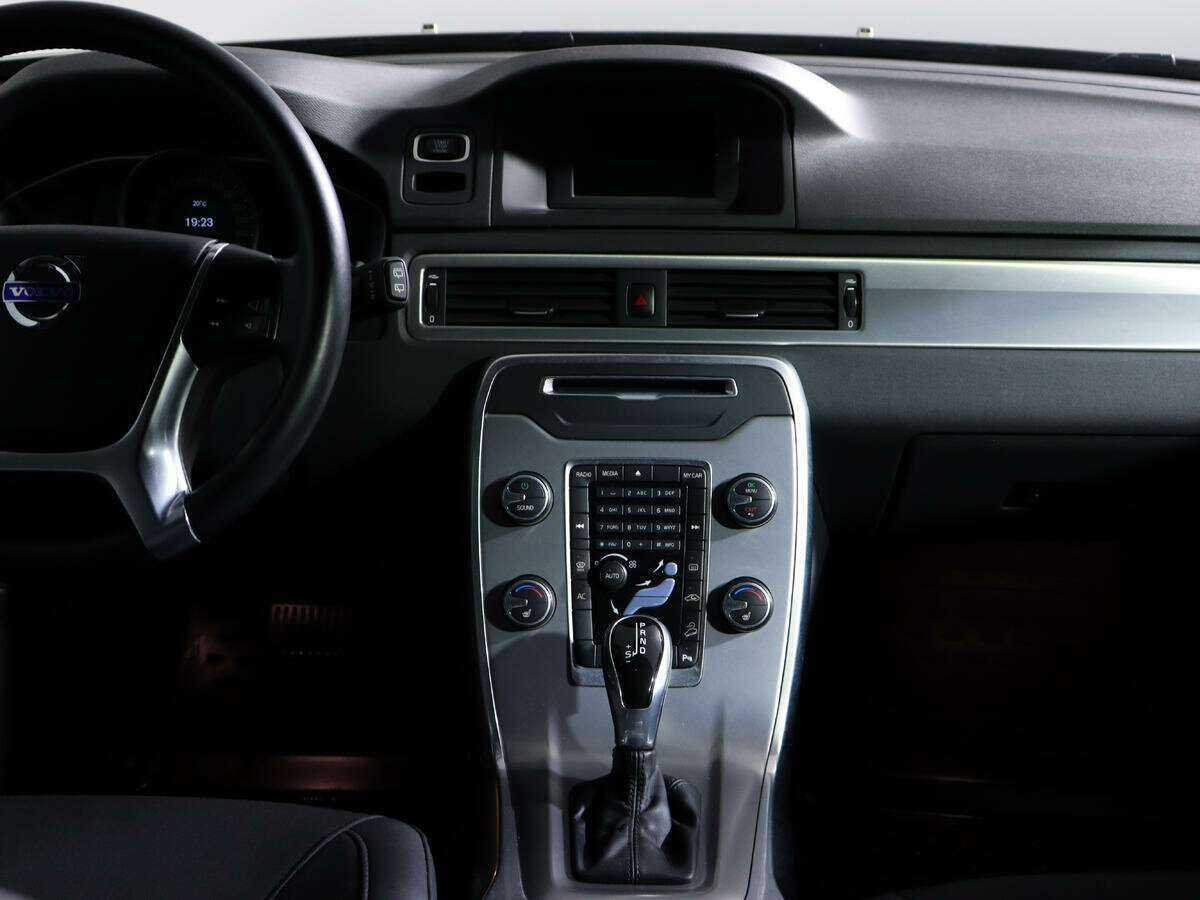 Volvo XC70, 2014 Фото №11