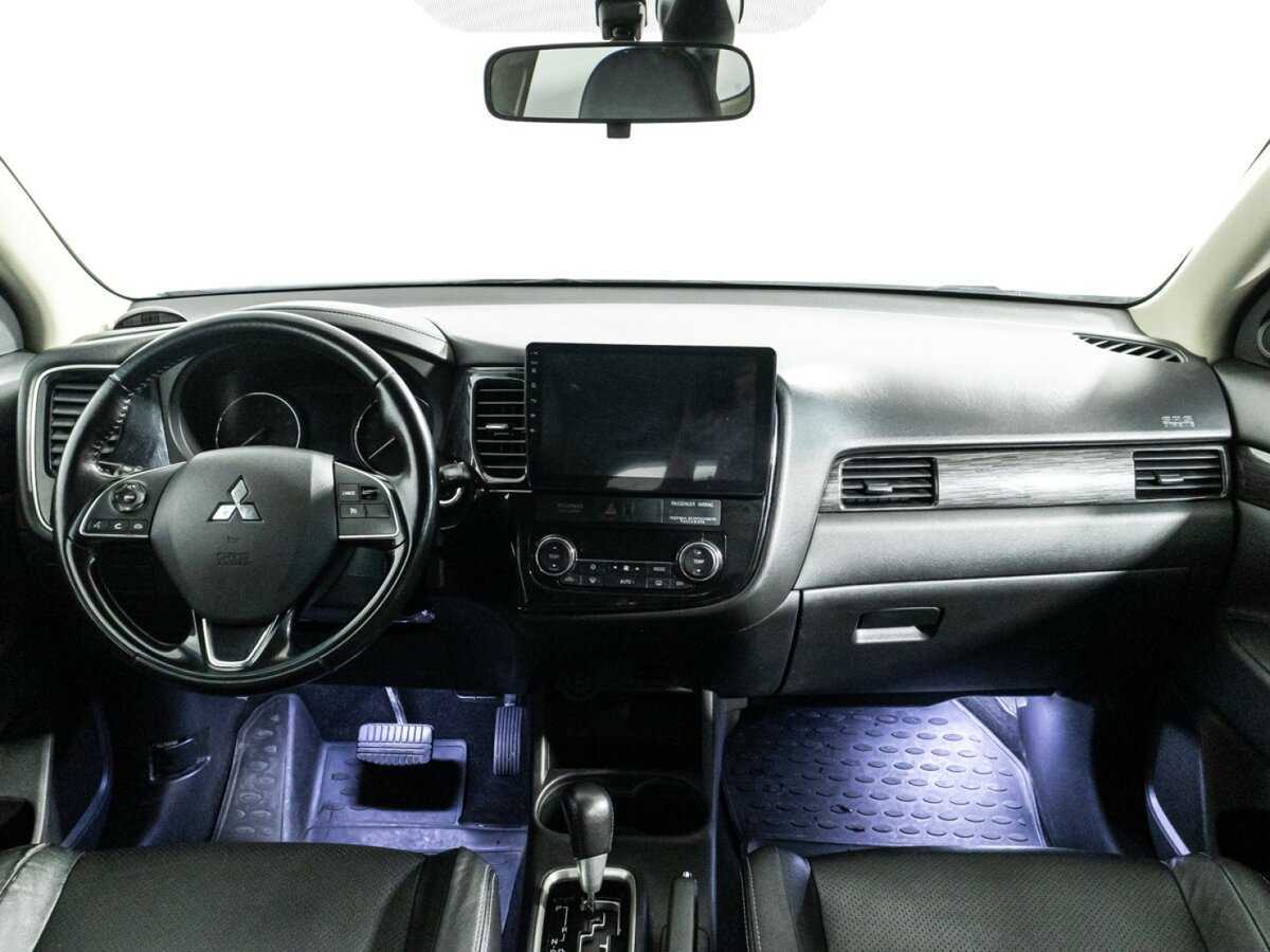 Mitsubishi Outlander, 2016 Фото №13