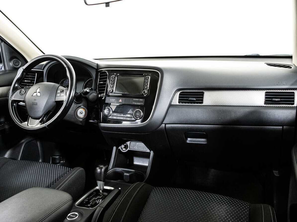 Mitsubishi Outlander, 2016 Фото №7
