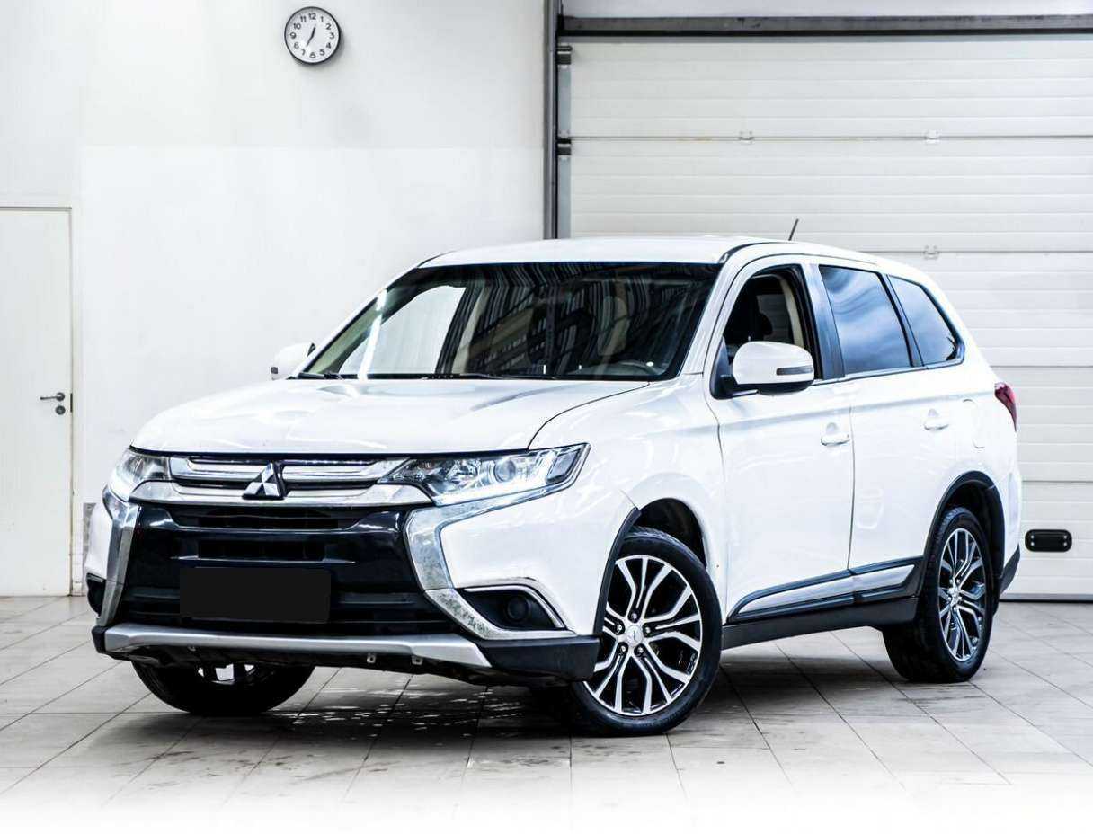 Mitsubishi Outlander, 2015 Фото №1