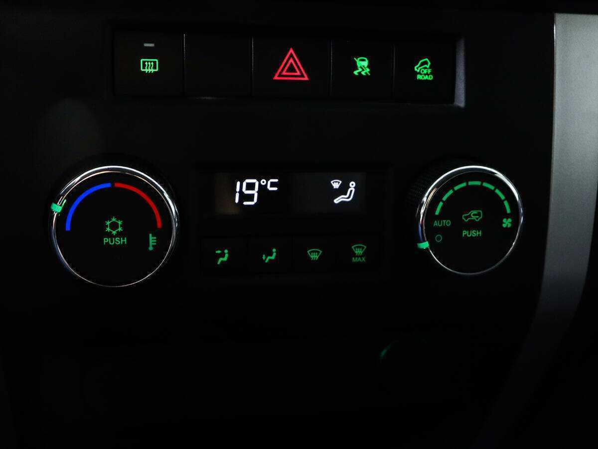 УАЗ Patriot, 2018 Фото №13