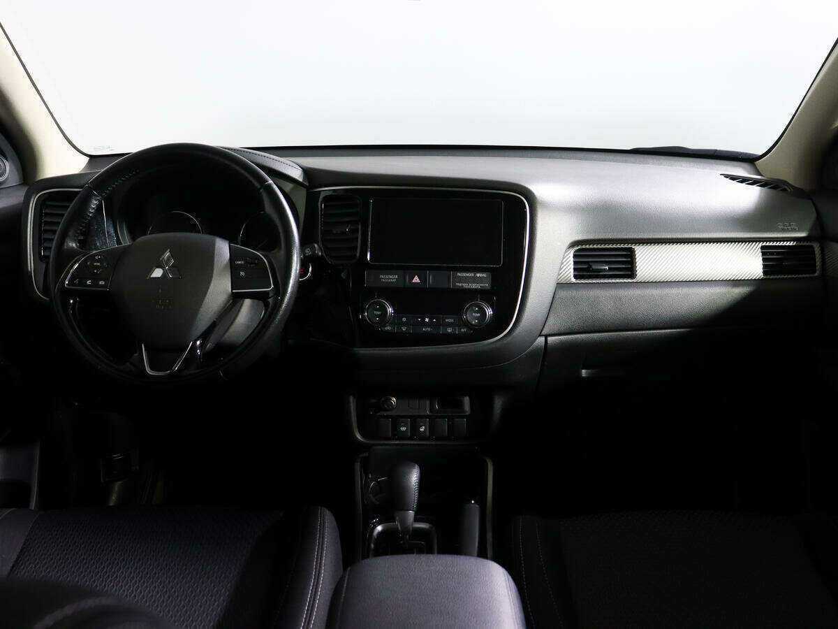 Mitsubishi Outlander, 2018 Фото №10