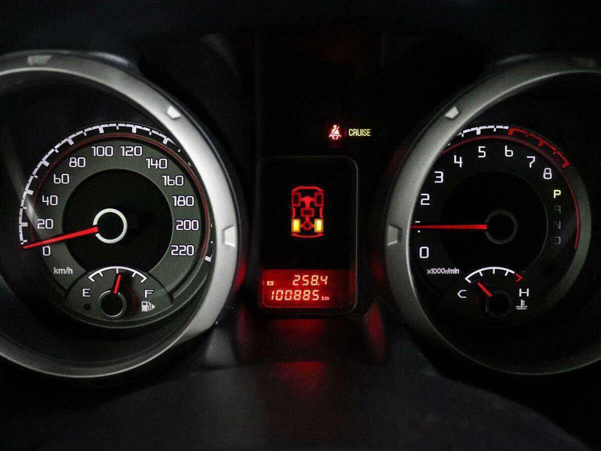 Mitsubishi Pajero, 2018 Фото №10