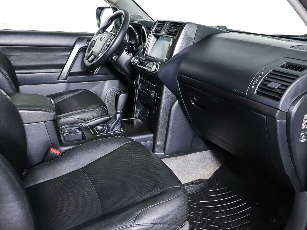Toyota Land Cruiser Prado, 2012 Фото №9