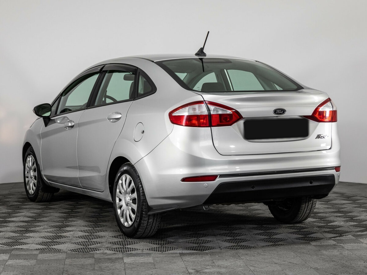 Ford Fiesta Mk6 Рестайлинг, 2016 Фото №6