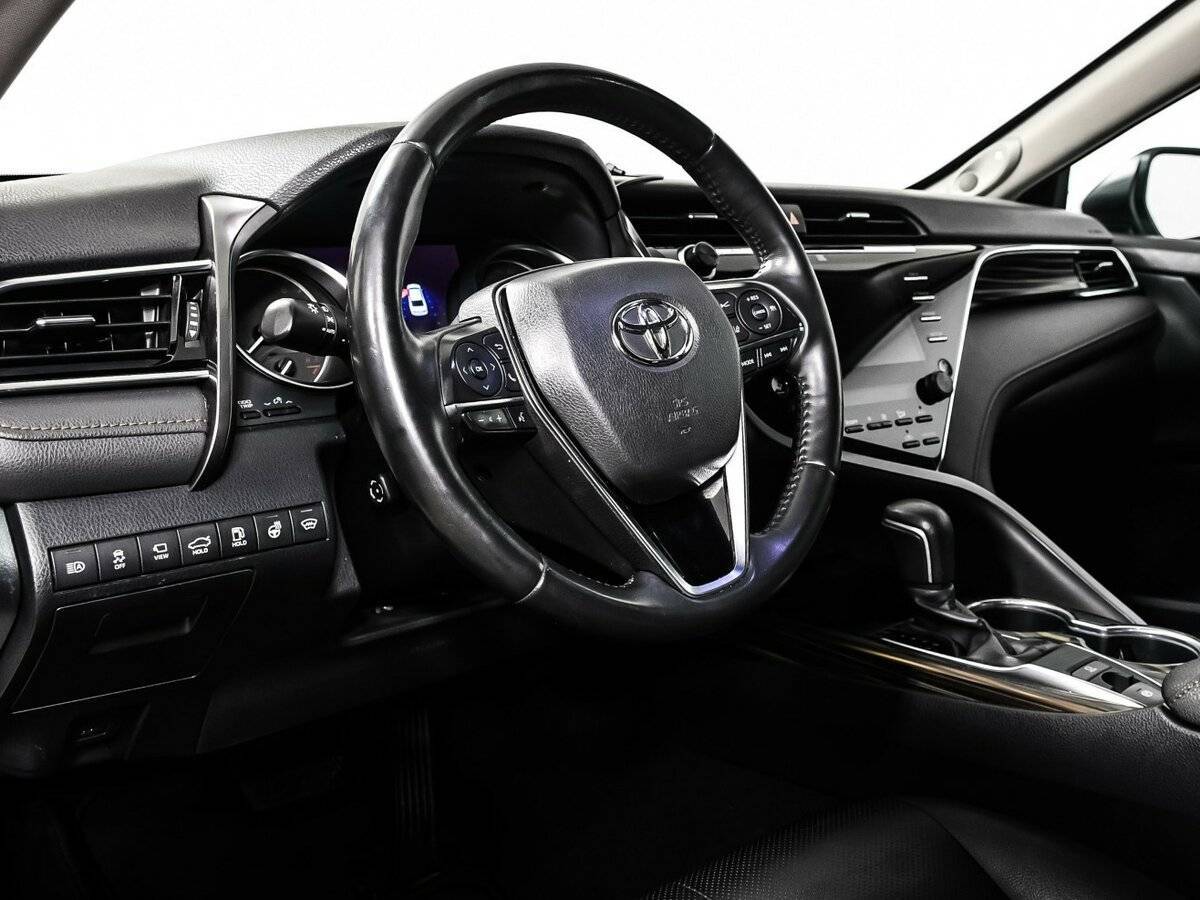 Toyota Camry, 2019 Фото №12