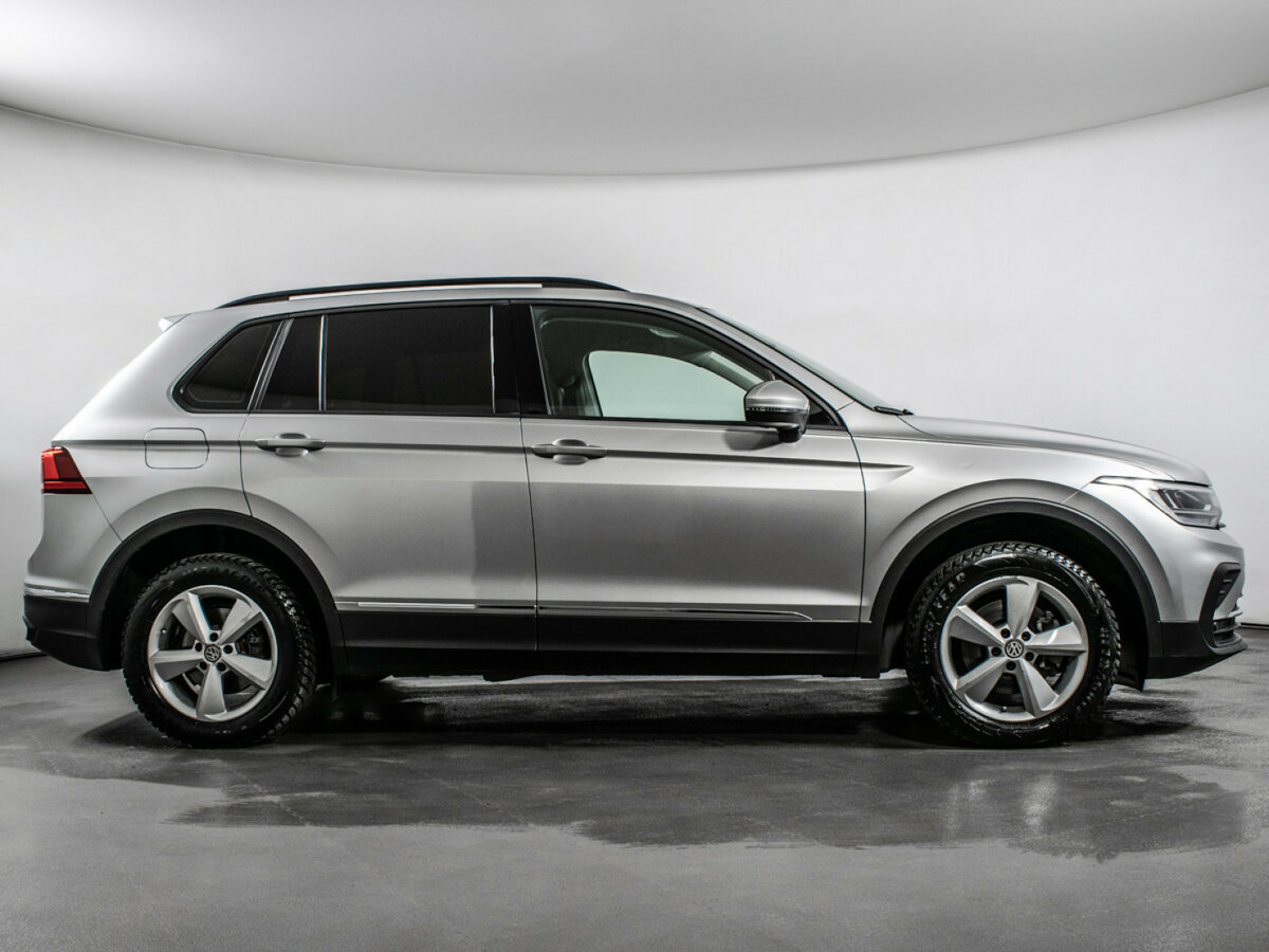 Volkswagen Tiguan II Рестайлинг, 2021 Фото №4