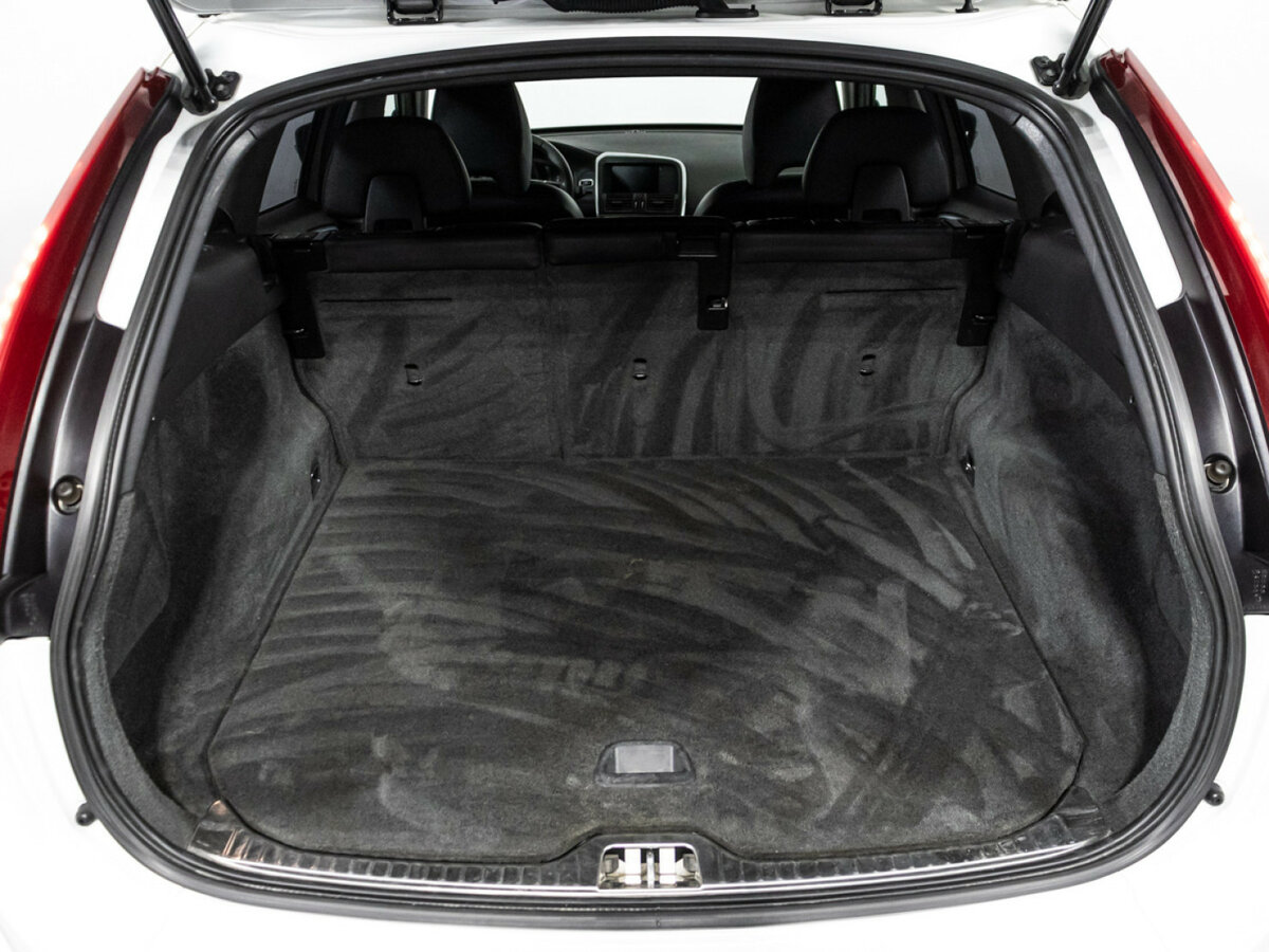 Volvo XC60 I Рестайлинг, 2014 Фото №15