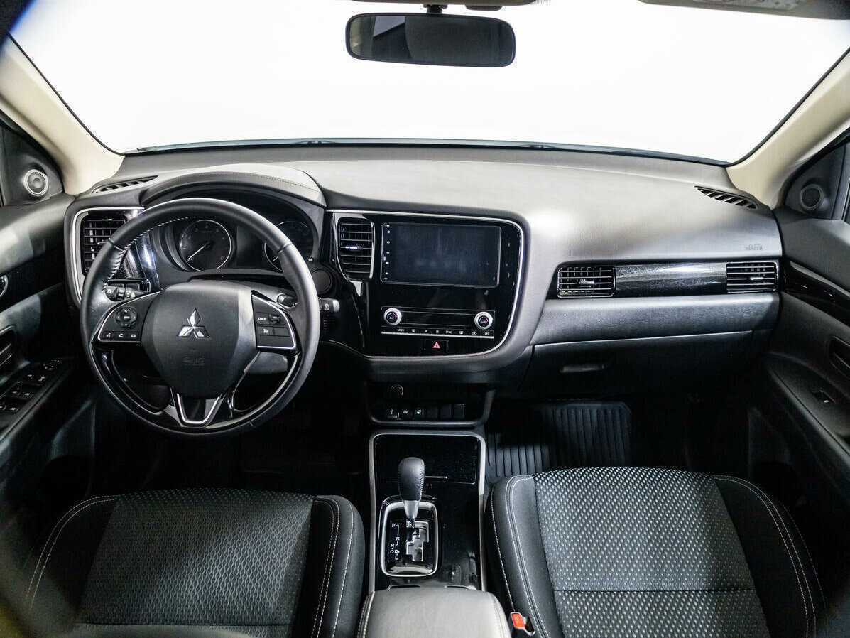 Mitsubishi Outlander, 2020 Фото №12