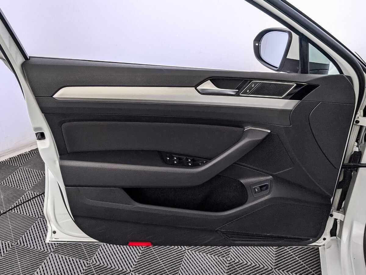 Volkswagen Passat, 2019 Фото №19