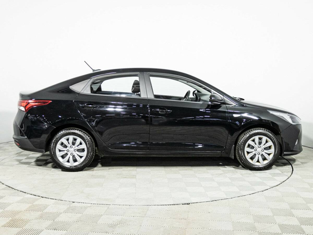 Hyundai Solaris II Рестайлинг, 2022 Фото №4