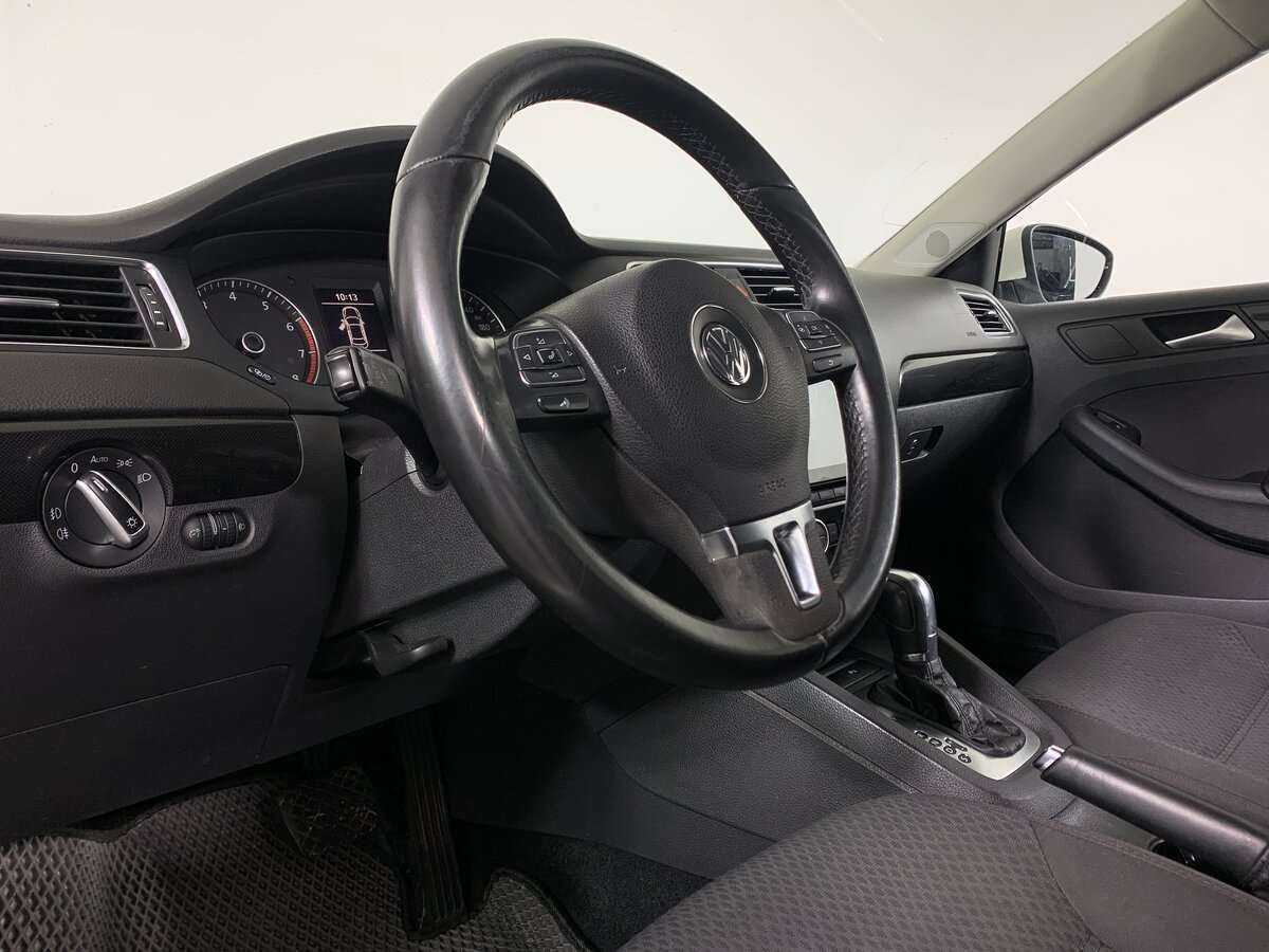 Volkswagen Jetta, 2012 Фото №9