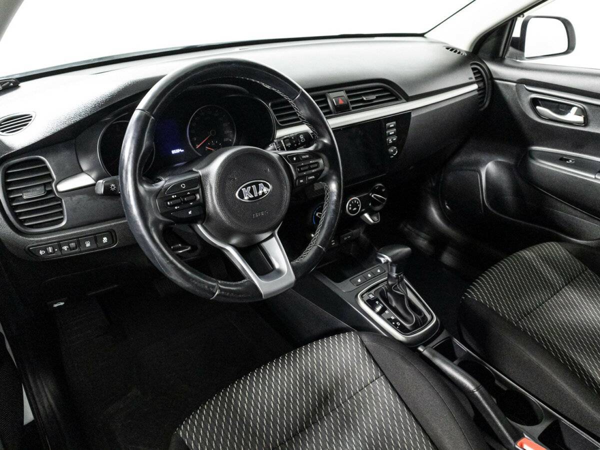 Kia Rio X-Line, 2018 Фото №11