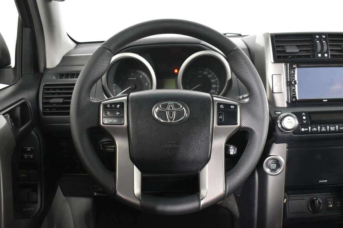 Toyota Land Cruiser Prado, 2012 Фото №13