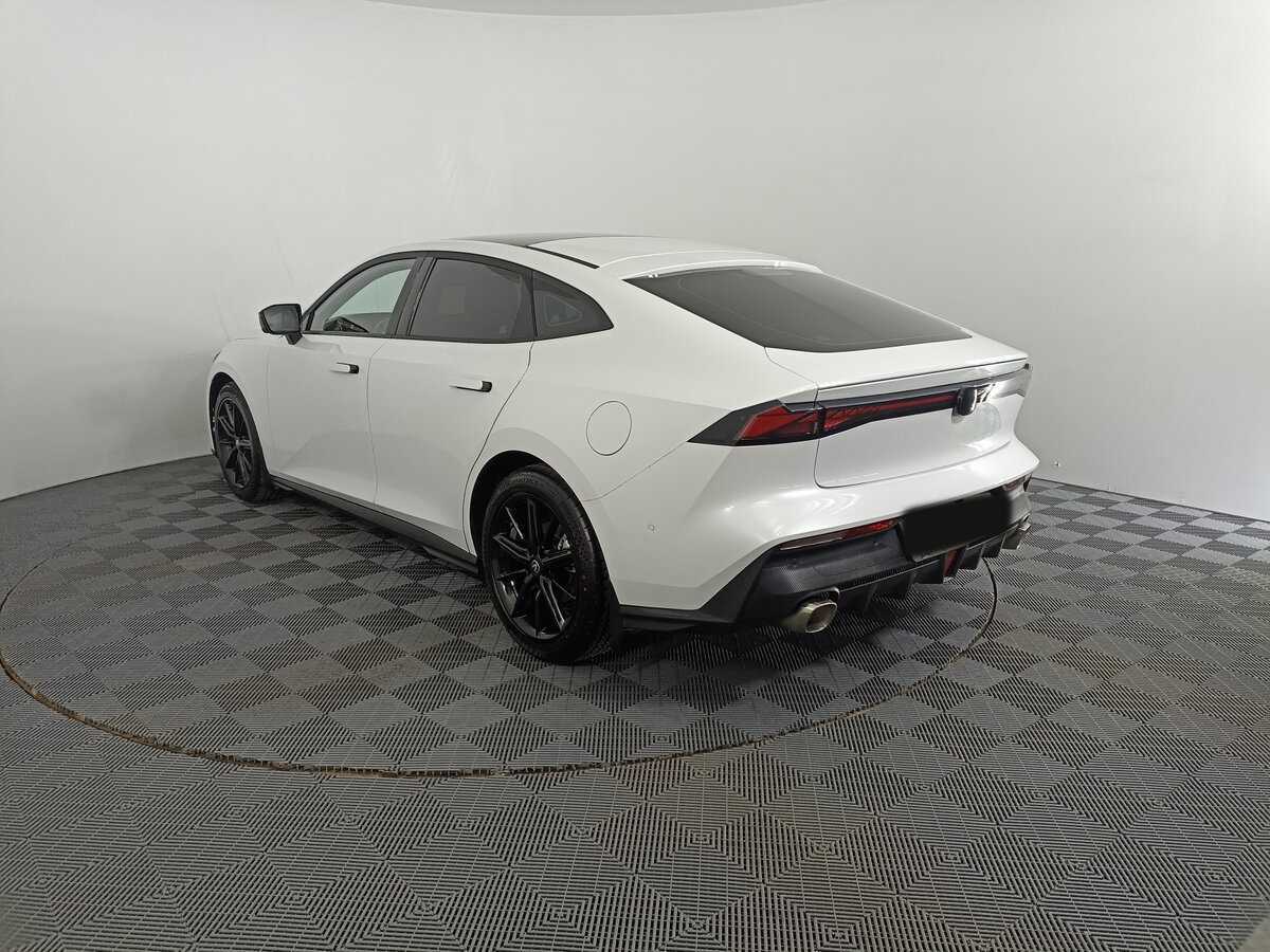 Changan UNI-V, 2023 Фото №7