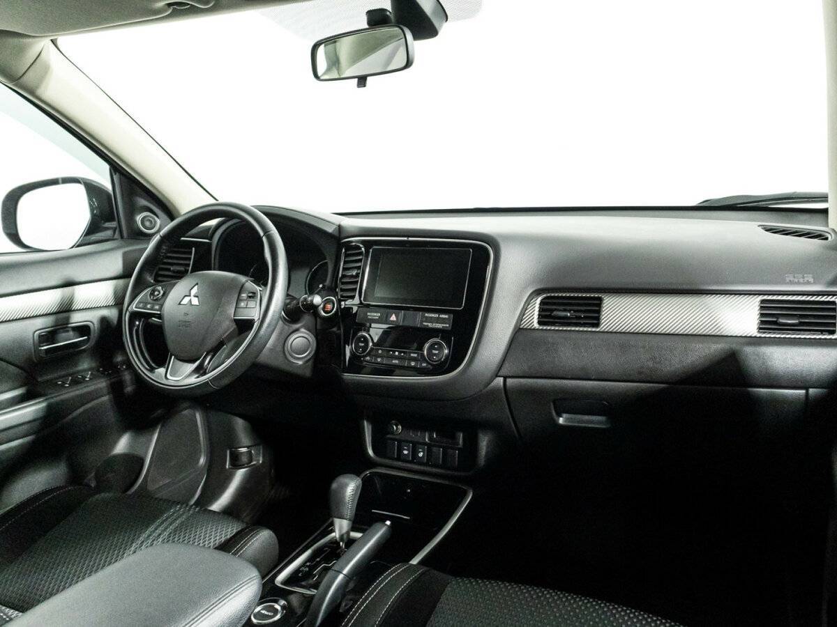 Mitsubishi Outlander, 2018 Фото №9
