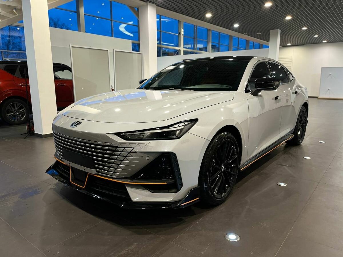 Changan UNI-V I, 2023 Фото №6