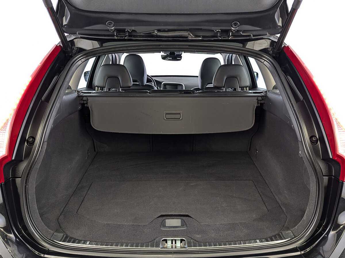 Volvo XC60, 2017 Фото №10