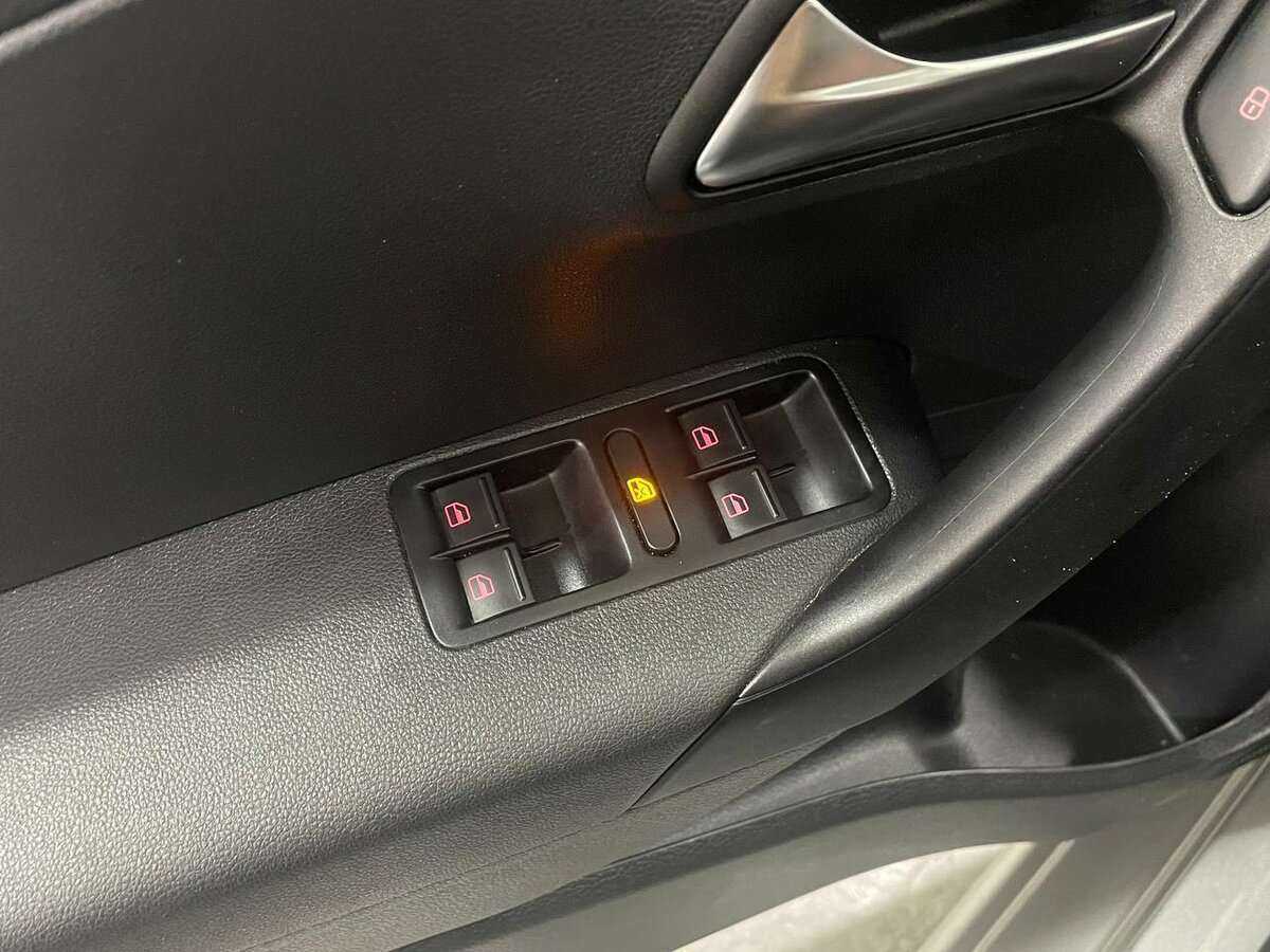 Volkswagen Polo, 2020 Фото №9