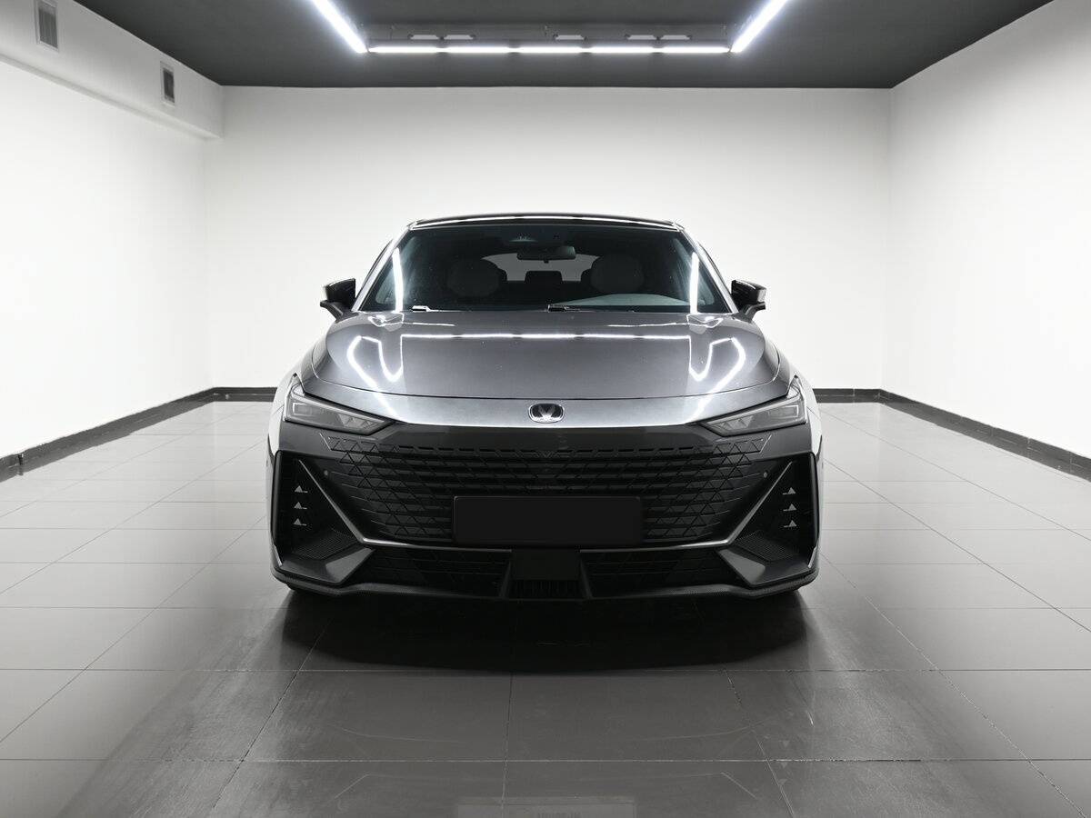 Changan UNI-V, 2023 Фото №3