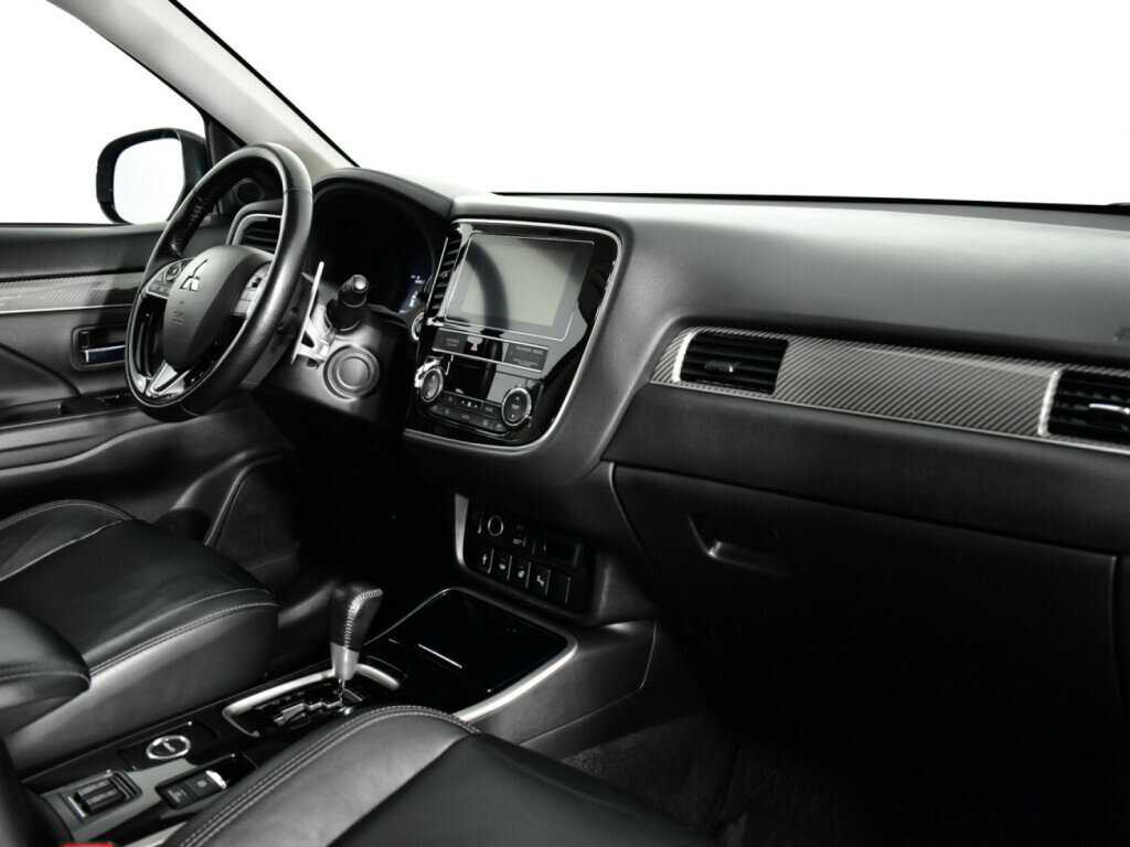 Mitsubishi Outlander, 2018 Фото №9