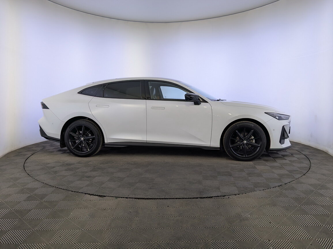 Changan UNI-V I, 2023 Фото №4