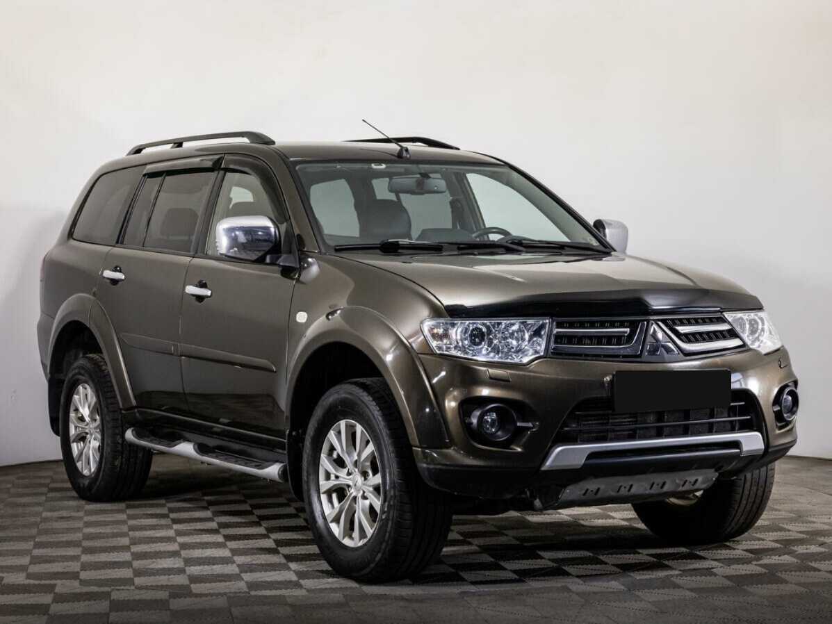 Mitsubishi Pajero Sport, 2015 Фото №3