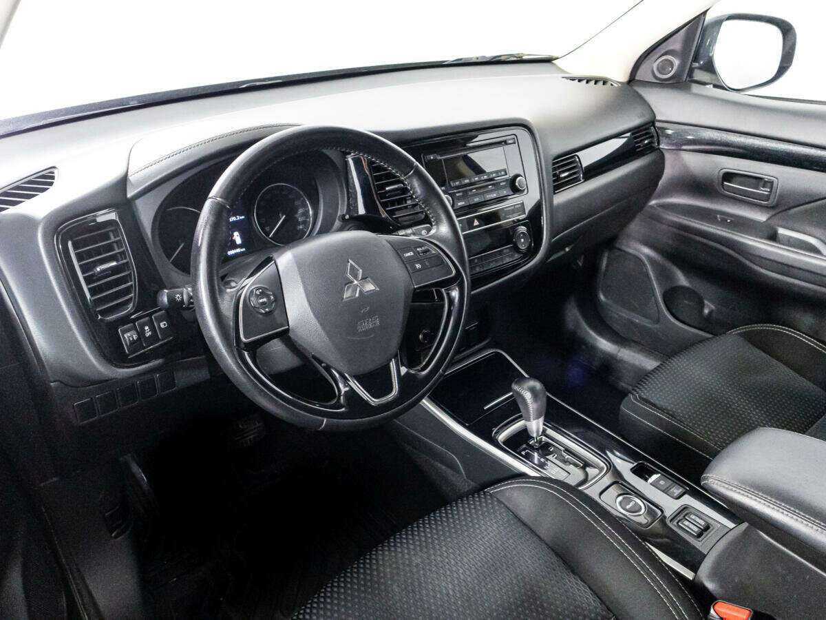 Mitsubishi Outlander, 2019 Фото №11